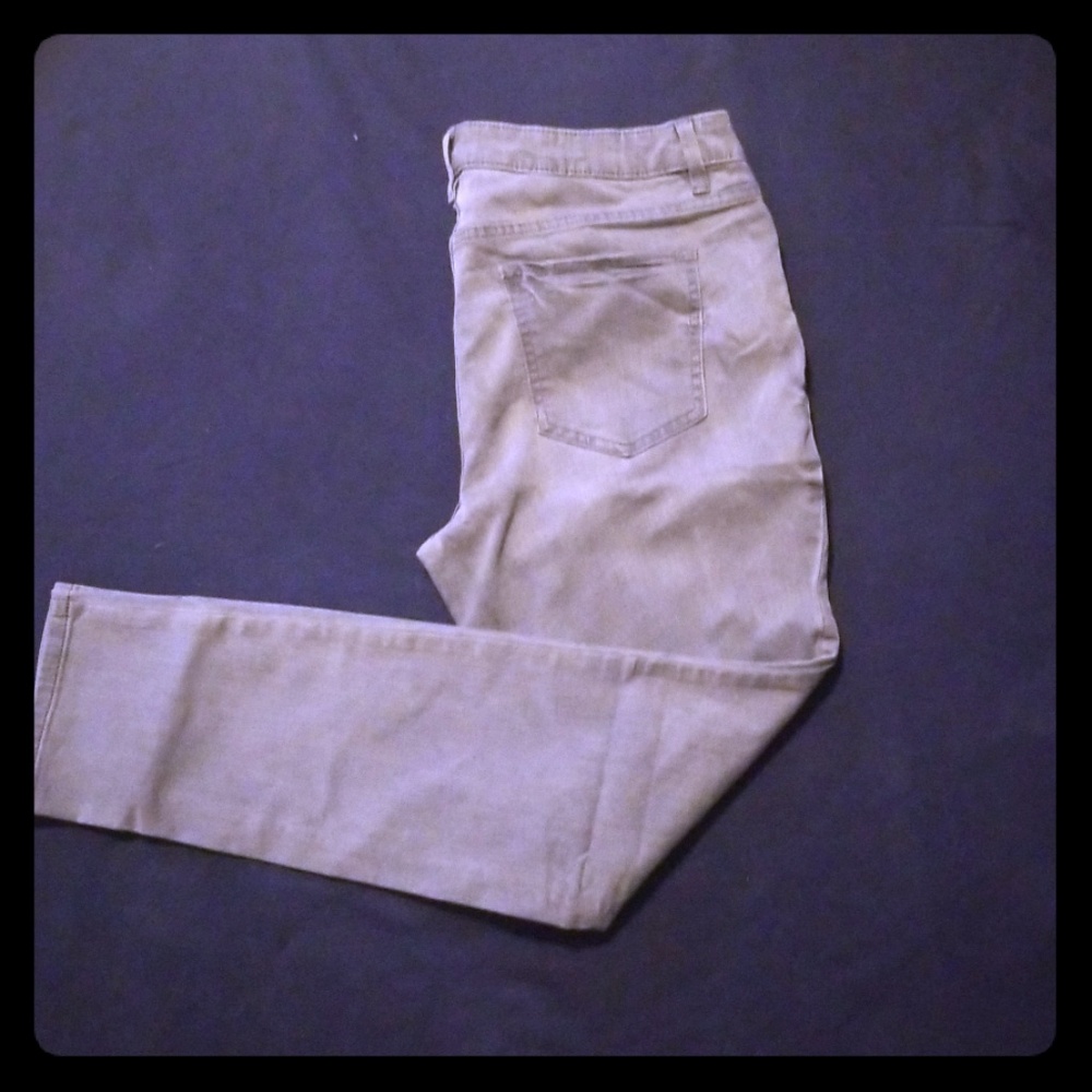 Liz Claiborne Curvy fit skinny jeans